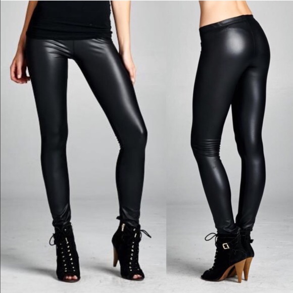 Pants - 🔽👋👋5/$30 Oil Slick Black Pleather Leggings
